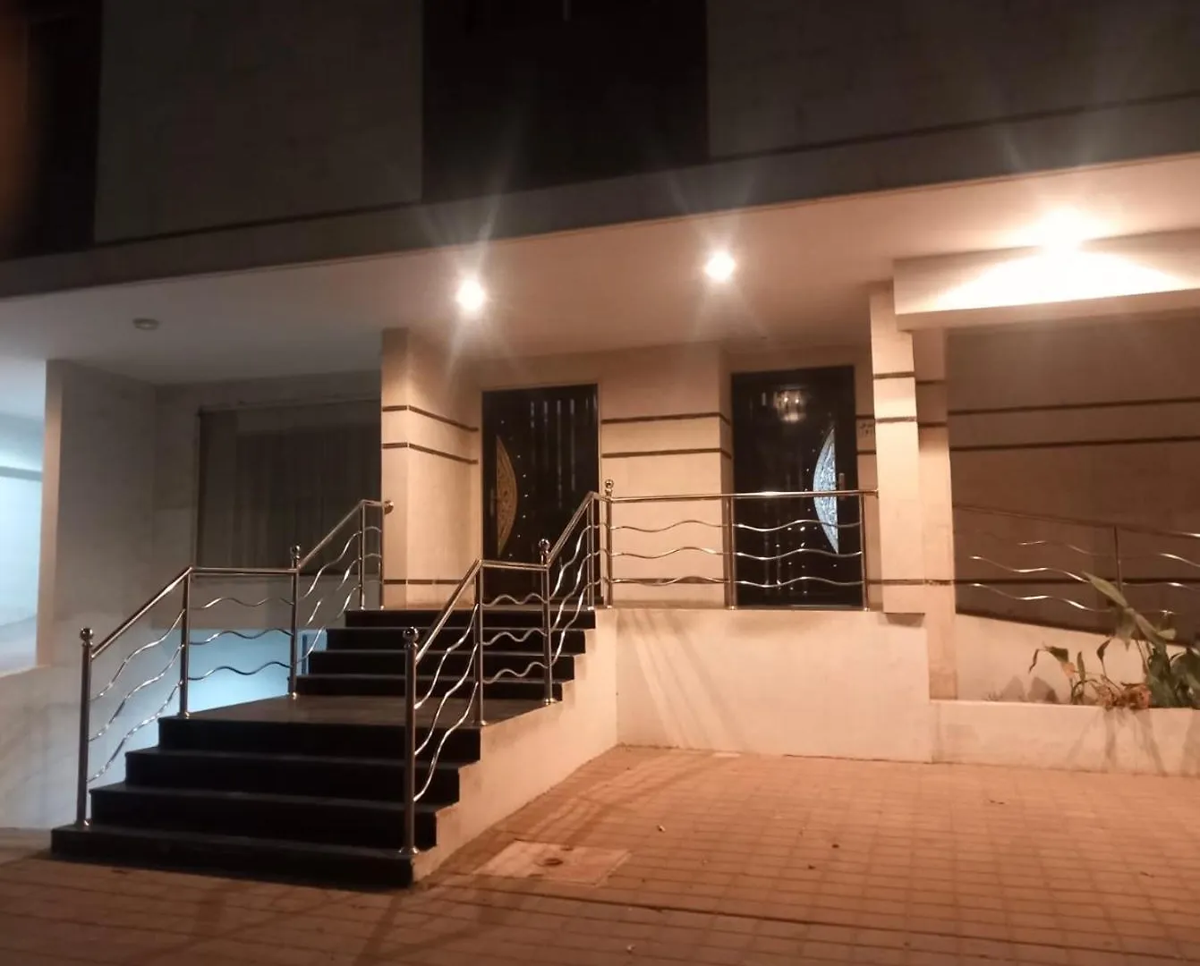 استديو هادئ Apartman Dzsidda